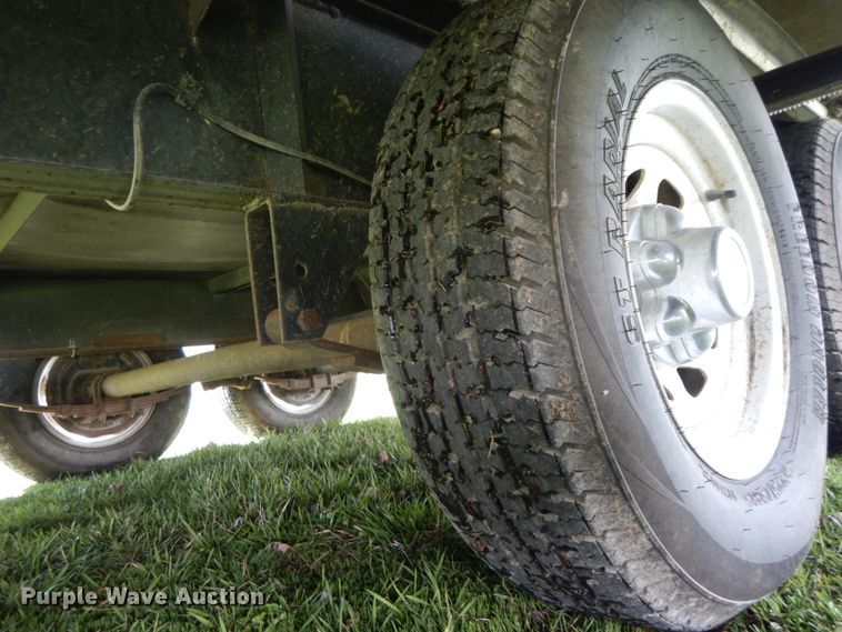 image for item IX9453 2004 Fleetwood Terry 320 DBHS  camper