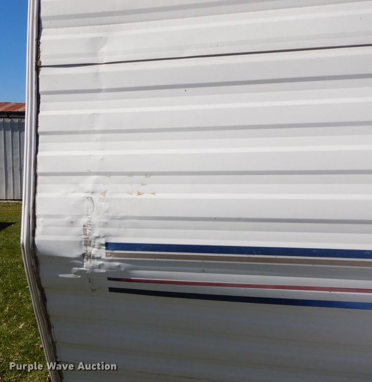 image for item IX9455 2003 Dutchmen 31B Sport  camper