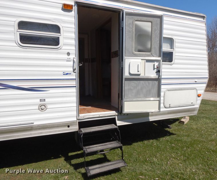 image for item IX9455 2003 Dutchmen 31B Sport  camper