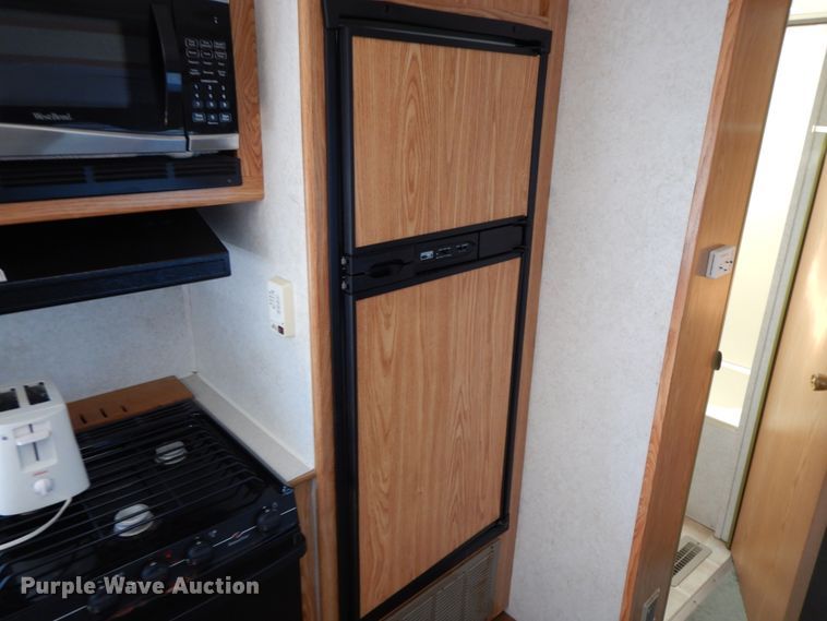 image for item IX9455 2003 Dutchmen 31B Sport  camper