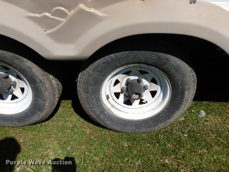 image for item IX9455 2003 Dutchmen 31B Sport  camper