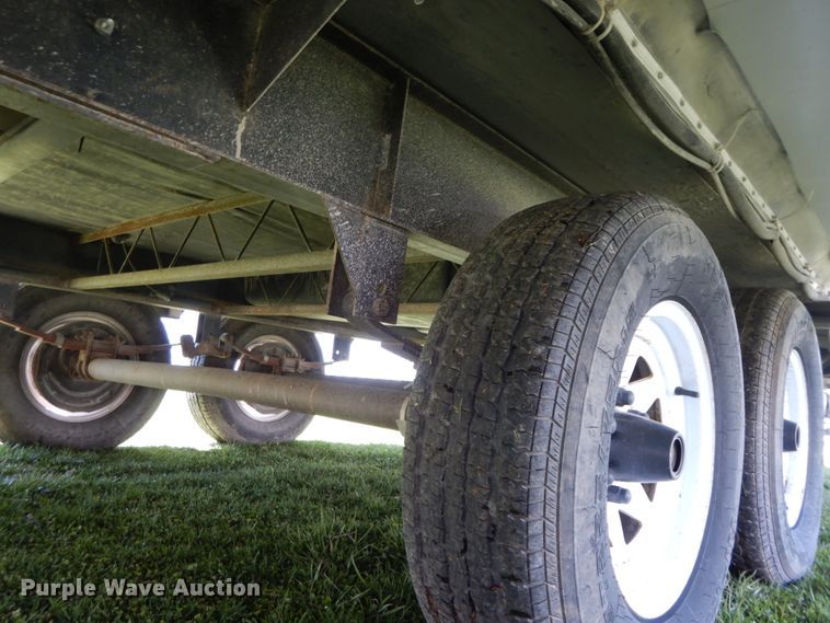 image for item IX9455 2003 Dutchmen 31B Sport  camper