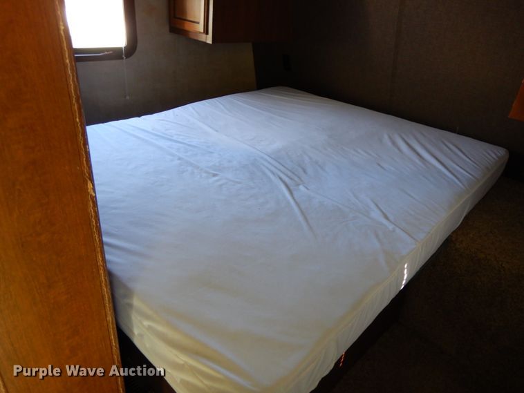 image for item IX9457 2014 Keystone Summerland 2670  camper