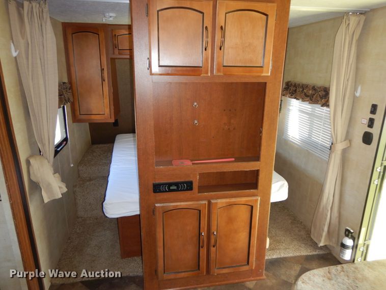 image for item IX9457 2014 Keystone Summerland 2670  camper