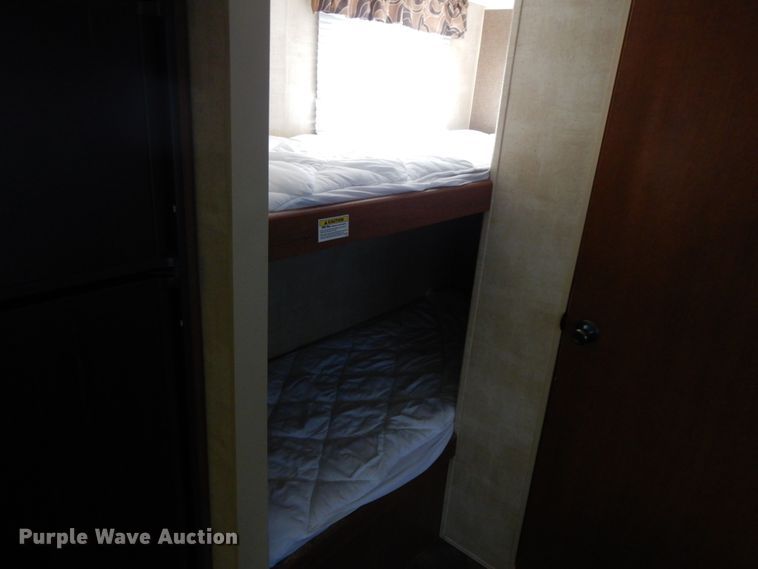 image for item IX9457 2014 Keystone Summerland 2670  camper