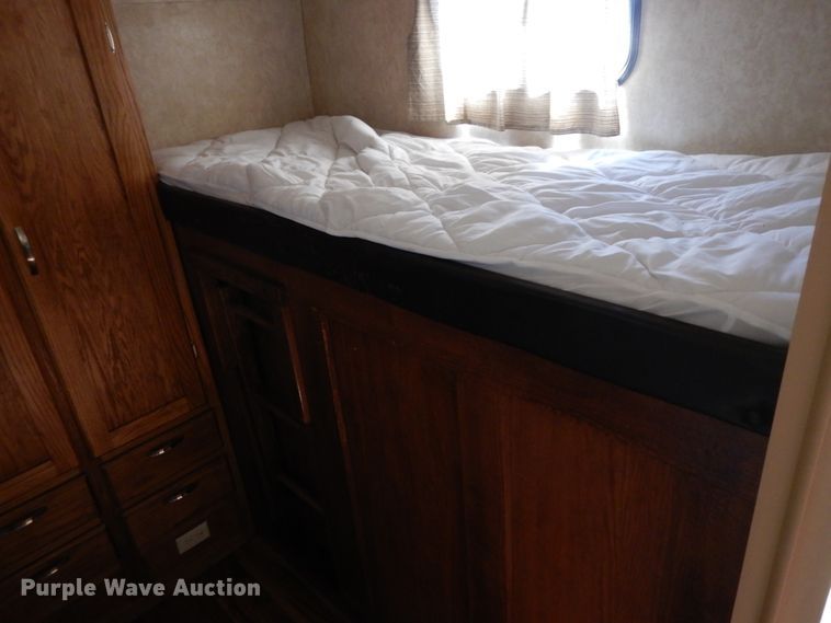 image for item IX9458 2014 Forest River Wildwood x Lite 291 FBXL  camper