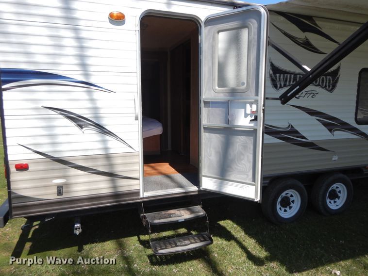 image for item IX9458 2014 Forest River Wildwood x Lite 291 FBXL  camper