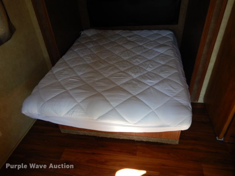 image for item IX9458 2014 Forest River Wildwood x Lite 291 FBXL  camper