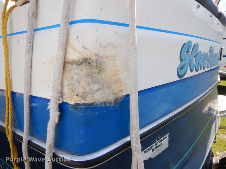 image for item IX9460 1988 Bayliner 2155 Sunbridge  boat