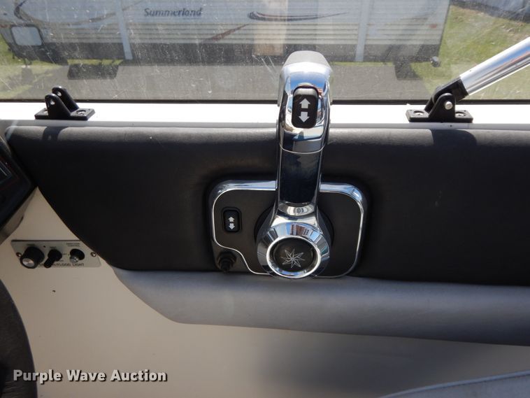 image for item IX9460 1988 Bayliner 2155 Sunbridge  boat