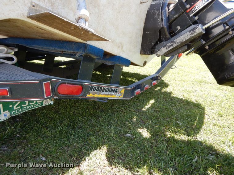 image for item IX9460 1988 Bayliner 2155 Sunbridge  boat