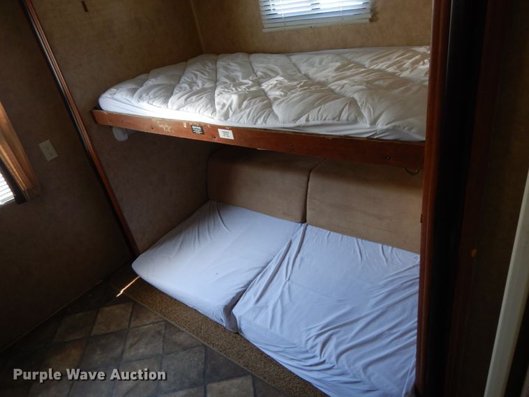 image for item IX9461 2013 Dutchmen 315BHDS  camper