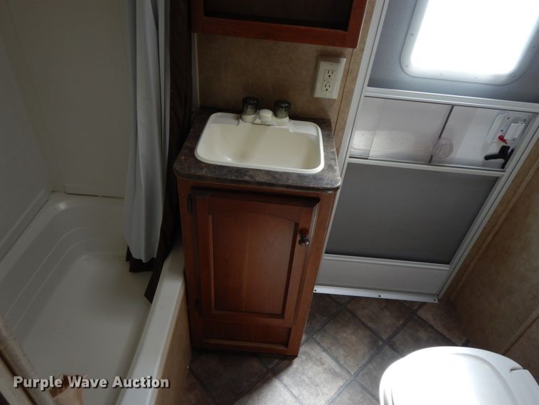 image for item IX9461 2013 Dutchmen 315BHDS  camper