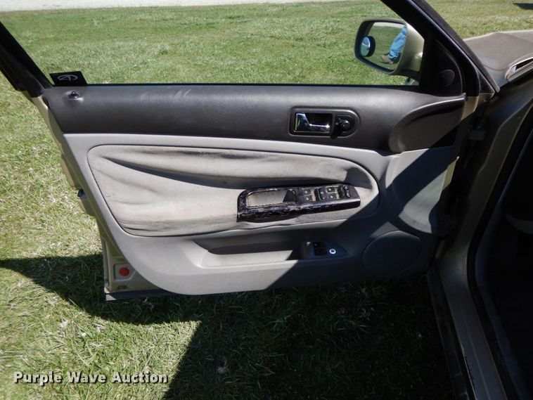 image for item IX9462 2001 Volkswagen Passat