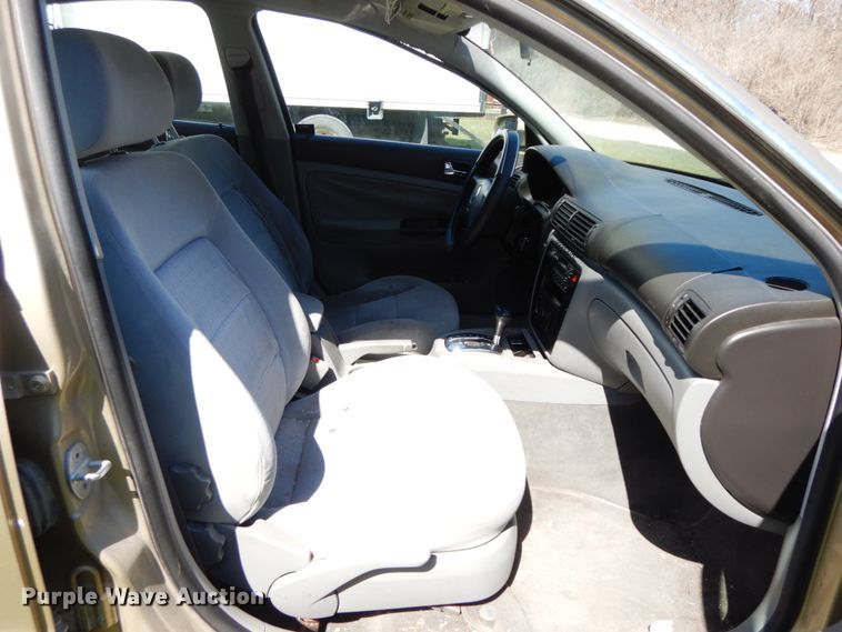 image for item IX9462 2001 Volkswagen Passat