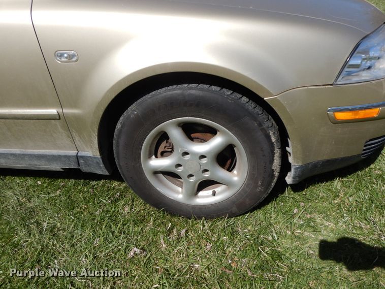 image for item IX9462 2001 Volkswagen Passat