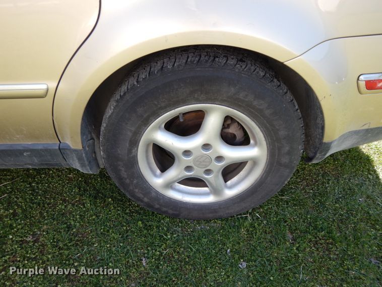 image for item IX9462 2001 Volkswagen Passat