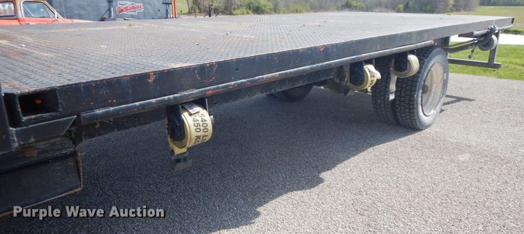 image for item IX9494 2006 Isuzu NQR  flatbed truck