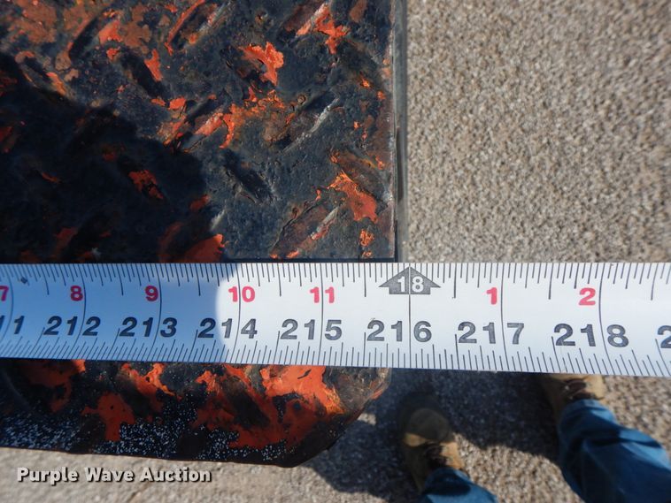 image for item IX9494 2006 Isuzu NQR  flatbed truck