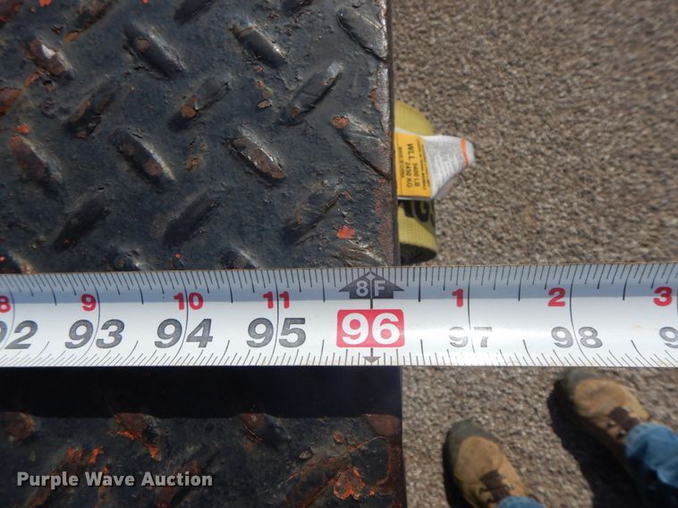 image for item IX9494 2006 Isuzu NQR  flatbed truck