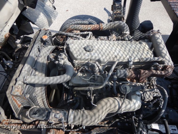 image for item IX9494 2006 Isuzu NQR  flatbed truck