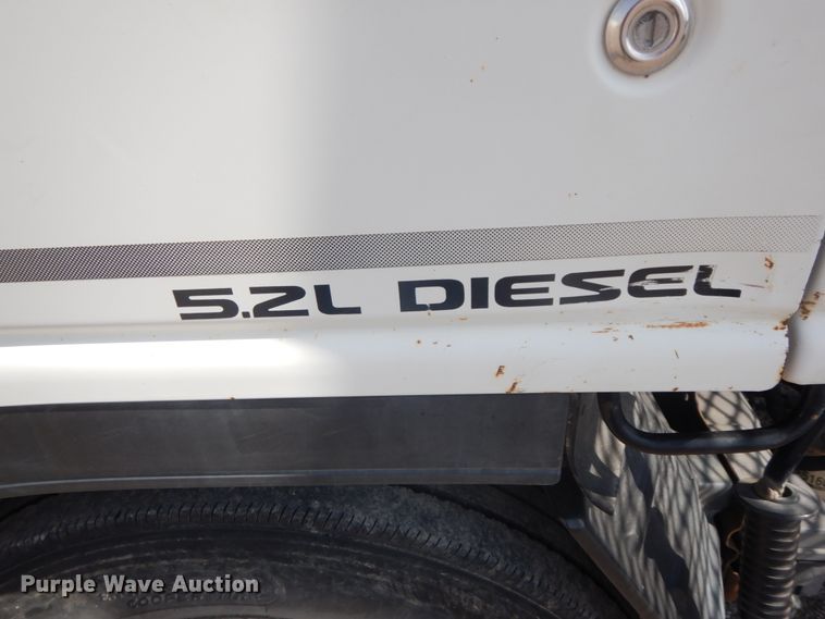 image for item IX9494 2006 Isuzu NQR  flatbed truck