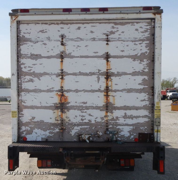 image for item IX9495 2001 Isuzu NPR  box truck