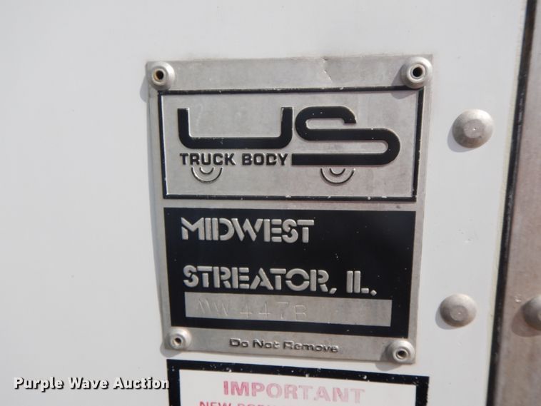 image for item IX9495 2001 Isuzu NPR  box truck