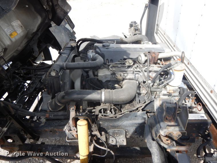 image for item IX9495 2001 Isuzu NPR  box truck