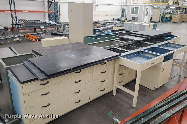 Furniture in Salina, KS Item IX9752 sold Purple Wave