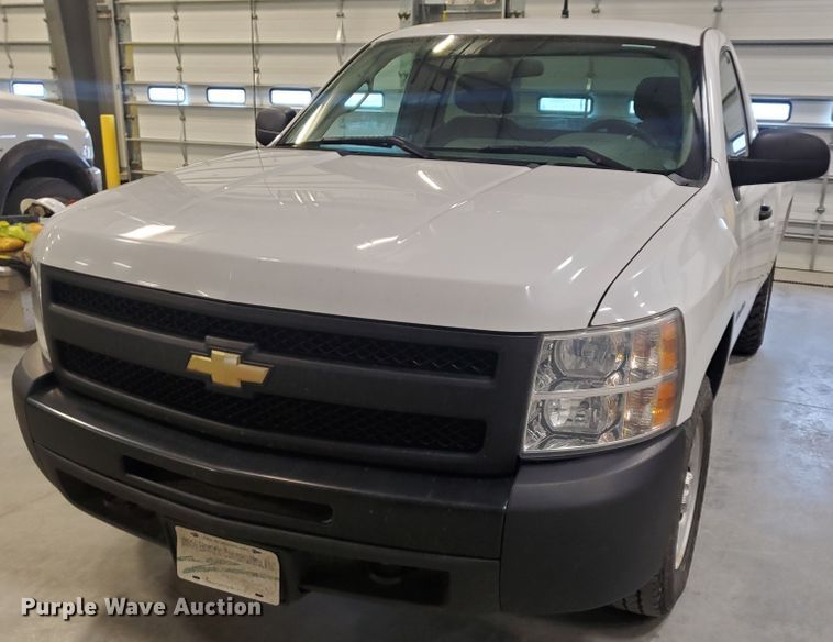 image for item IX9767 2011 Chevrolet Silverado 1500  pickup truck