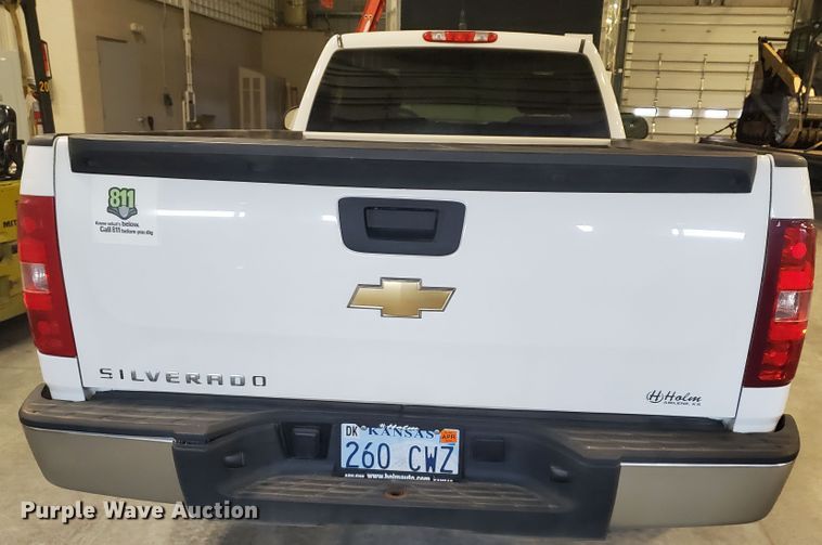 image for item IX9767 2011 Chevrolet Silverado 1500  pickup truck