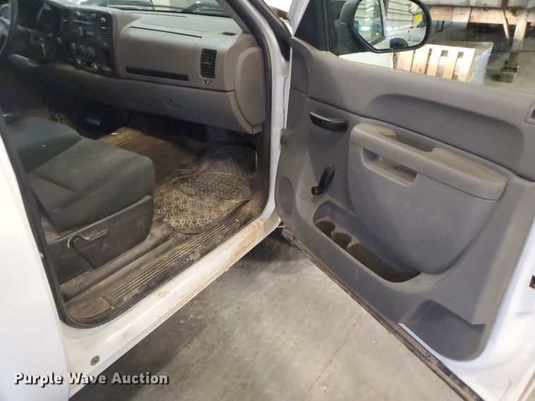 image for item IX9767 2011 Chevrolet Silverado 1500  pickup truck