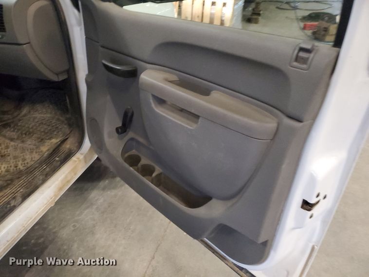 image for item IX9767 2011 Chevrolet Silverado 1500  pickup truck