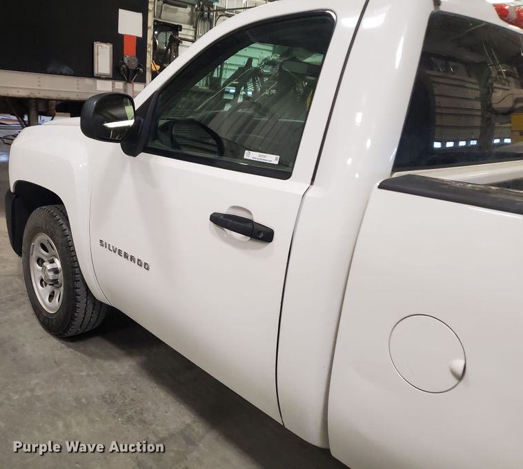 image for item IX9767 2011 Chevrolet Silverado 1500  pickup truck