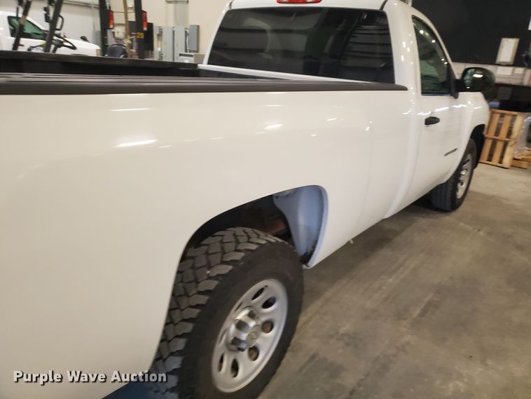 image for item IX9767 2011 Chevrolet Silverado 1500  pickup truck