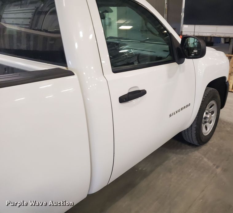 image for item IX9767 2011 Chevrolet Silverado 1500  pickup truck