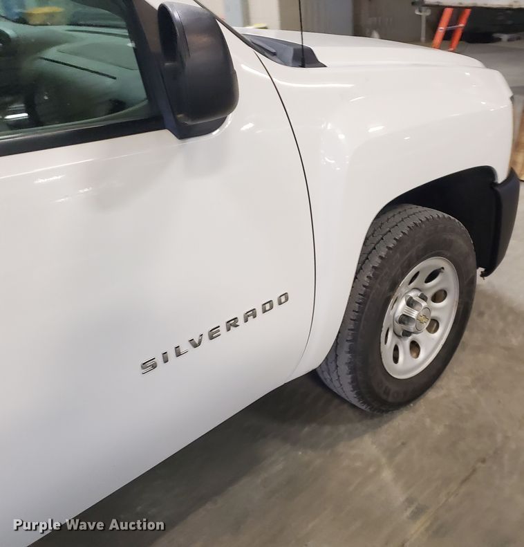 image for item IX9767 2011 Chevrolet Silverado 1500  pickup truck