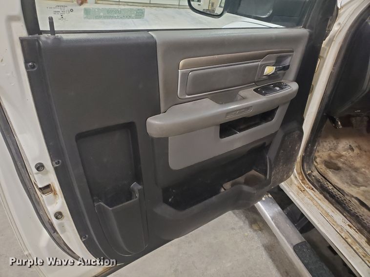 image for item IX9768 2013 Dodge Ram 5500HD  bucket truck