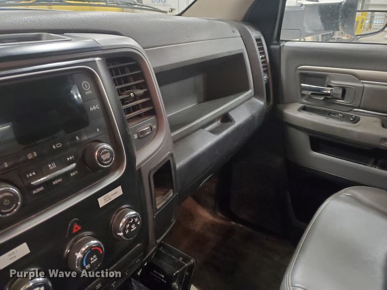 image for item IX9768 2013 Dodge Ram 5500HD  bucket truck