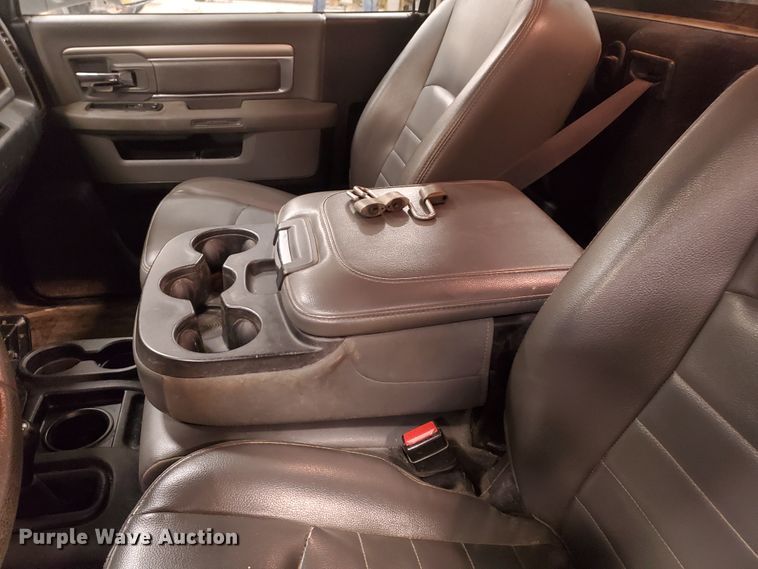 image for item IX9768 2013 Dodge Ram 5500HD  bucket truck