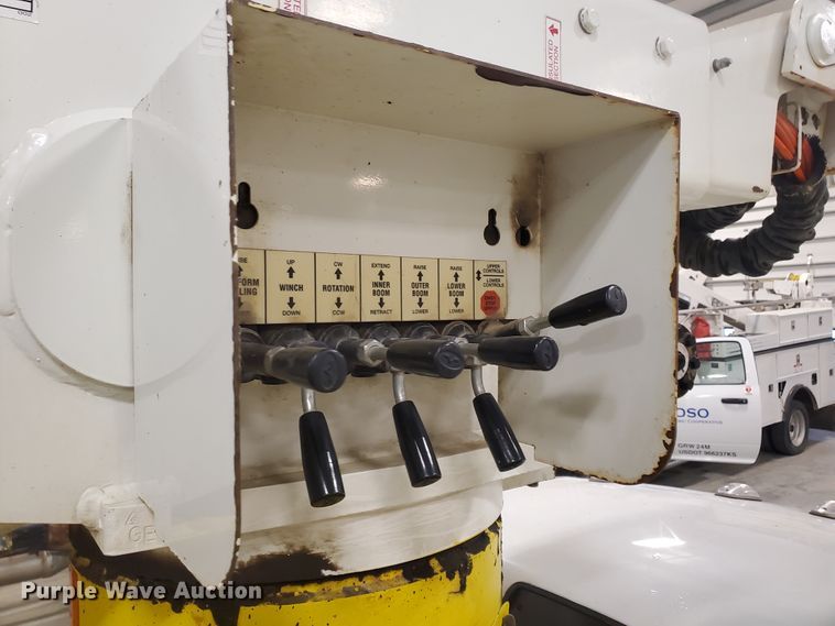 image for item IX9768 2013 Dodge Ram 5500HD  bucket truck