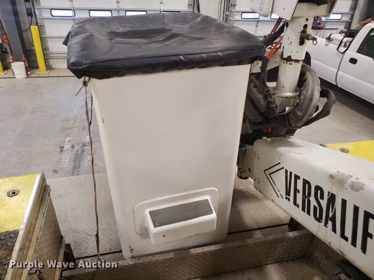 image for item IX9768 2013 Dodge Ram 5500HD  bucket truck