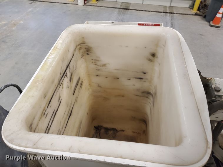 image for item IX9768 2013 Dodge Ram 5500HD  bucket truck