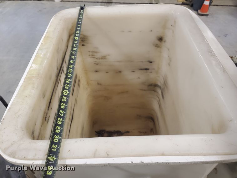 image for item IX9768 2013 Dodge Ram 5500HD  bucket truck