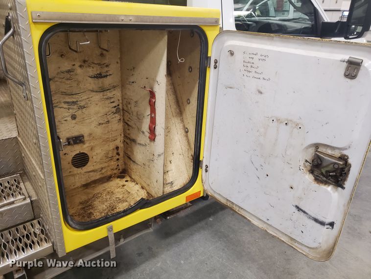 image for item IX9768 2013 Dodge Ram 5500HD  bucket truck