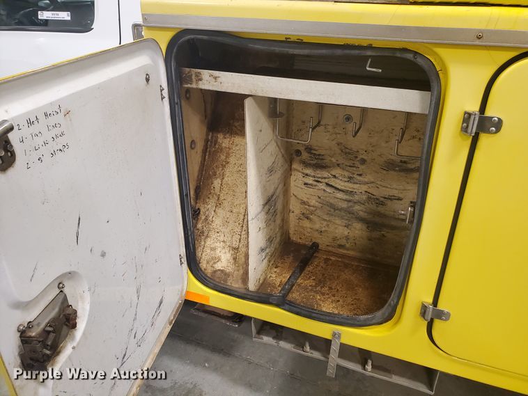 image for item IX9768 2013 Dodge Ram 5500HD  bucket truck