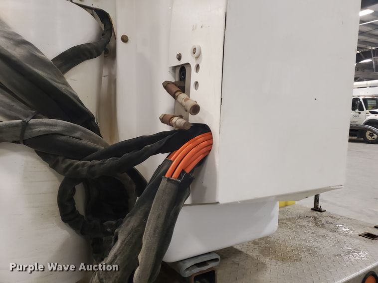 image for item IX9768 2013 Dodge Ram 5500HD  bucket truck