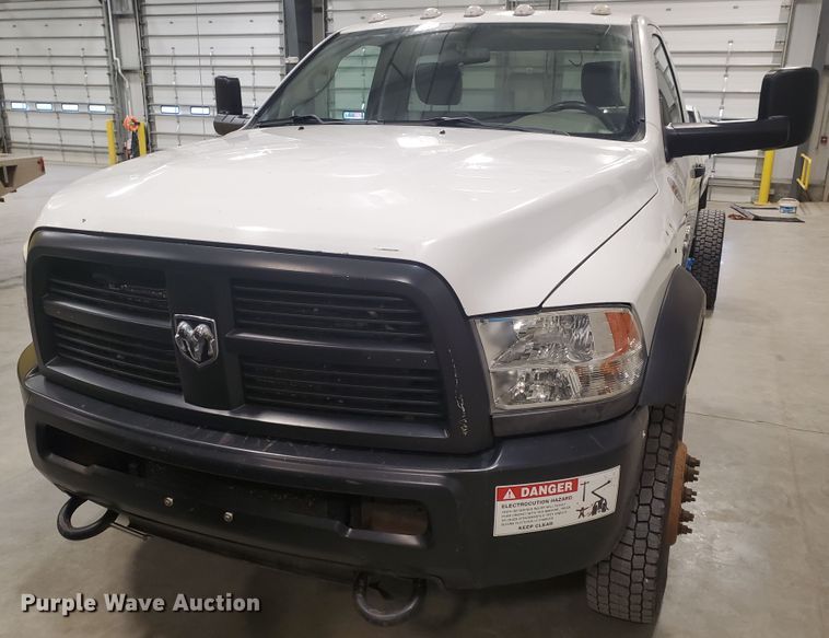 image for item IX9769 2012 Dodge Ram 5500HD  truck cab and chassis