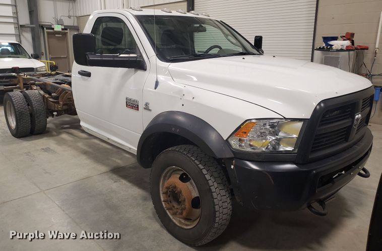 image for item IX9769 2012 Dodge Ram 5500HD  truck cab and chassis